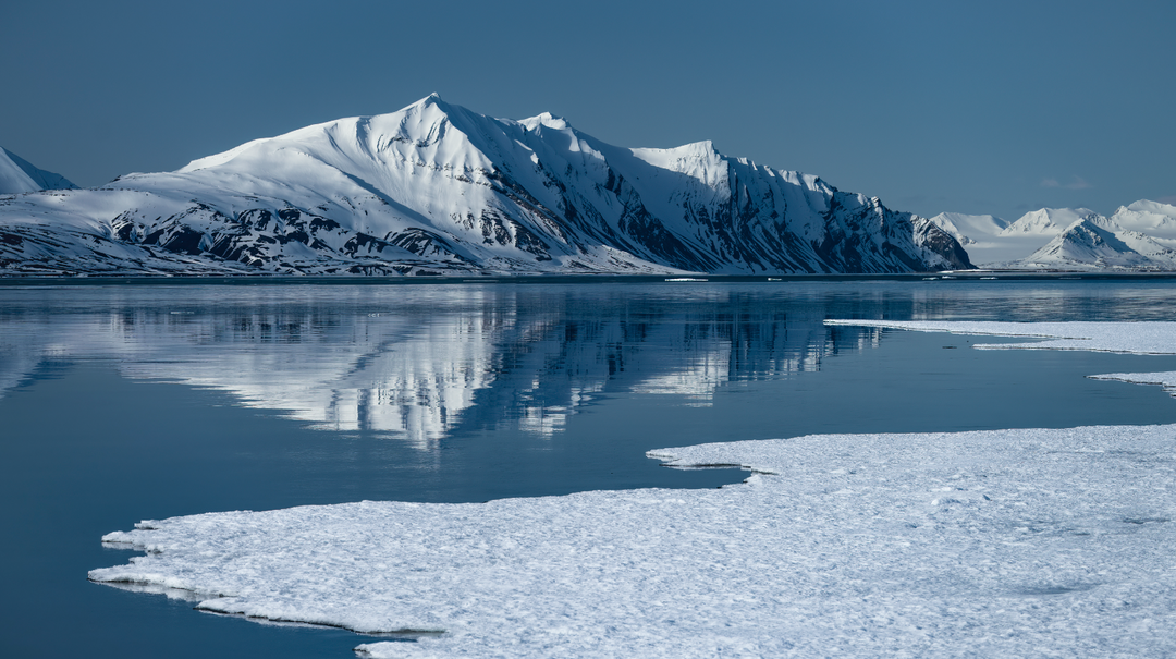 Svalbard_peaceful_morning